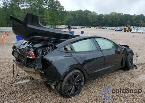 2024 Tesla Model 3 z USA, uszkodzony, nr VIN 5YJ3E1ET8RF855020
